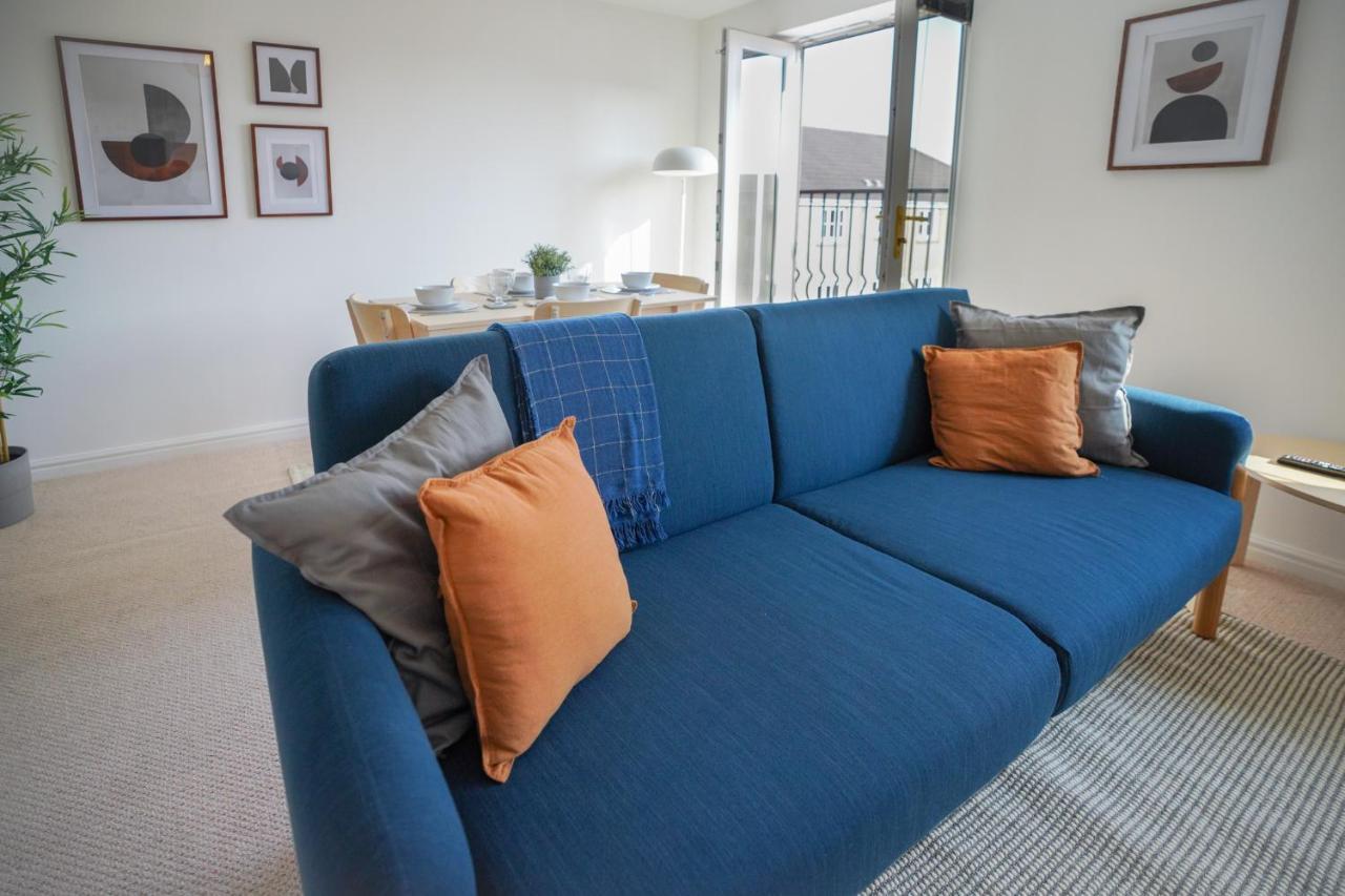 Stylish Apartment With Private Parking Cardiff Eksteriør billede